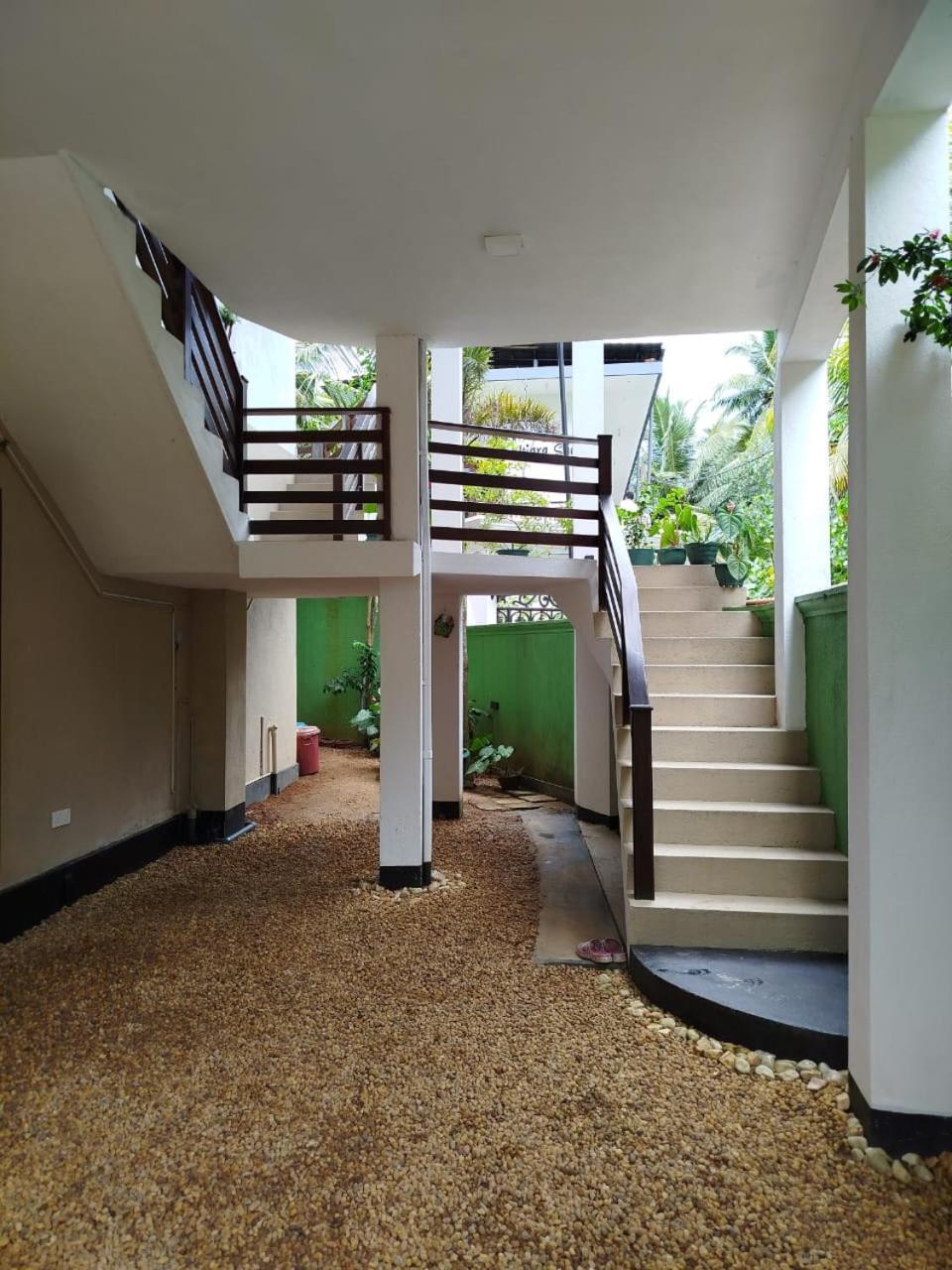 Siyon Yula - Guest House Hikkaduwa Zewnętrze zdjęcie